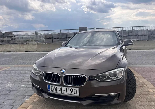 samochody osobowe BMW Seria 3 cena 38000 przebieg: 254000, rok produkcji 2012 z Siechnice